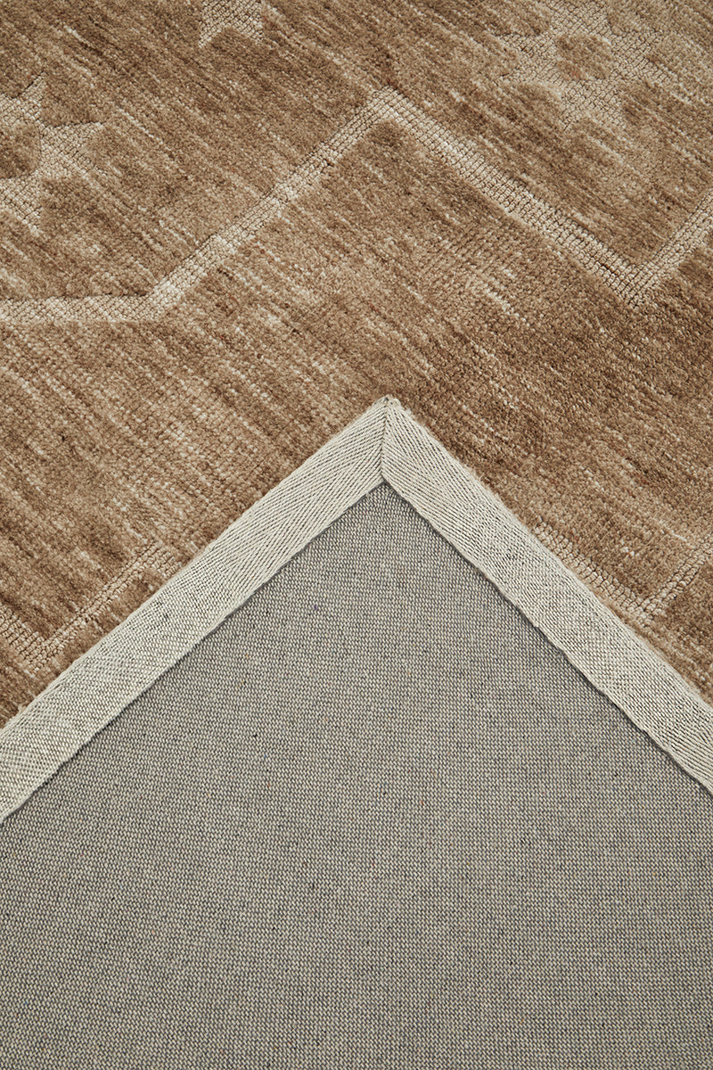 Darren Palmer Ceylon Almond Runner Rug