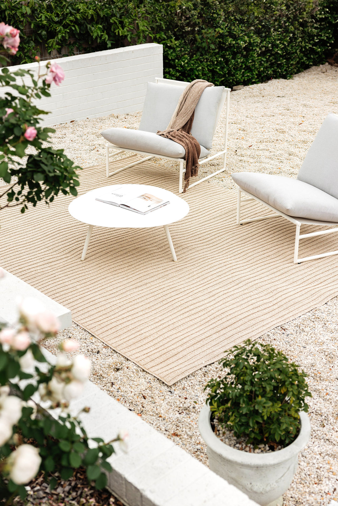 Darren Palmer Sandridge Taupe Indoor/Outdoor Rug